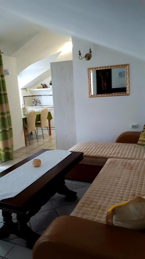 Apartmani Kalinic Bijela Quarto foto
