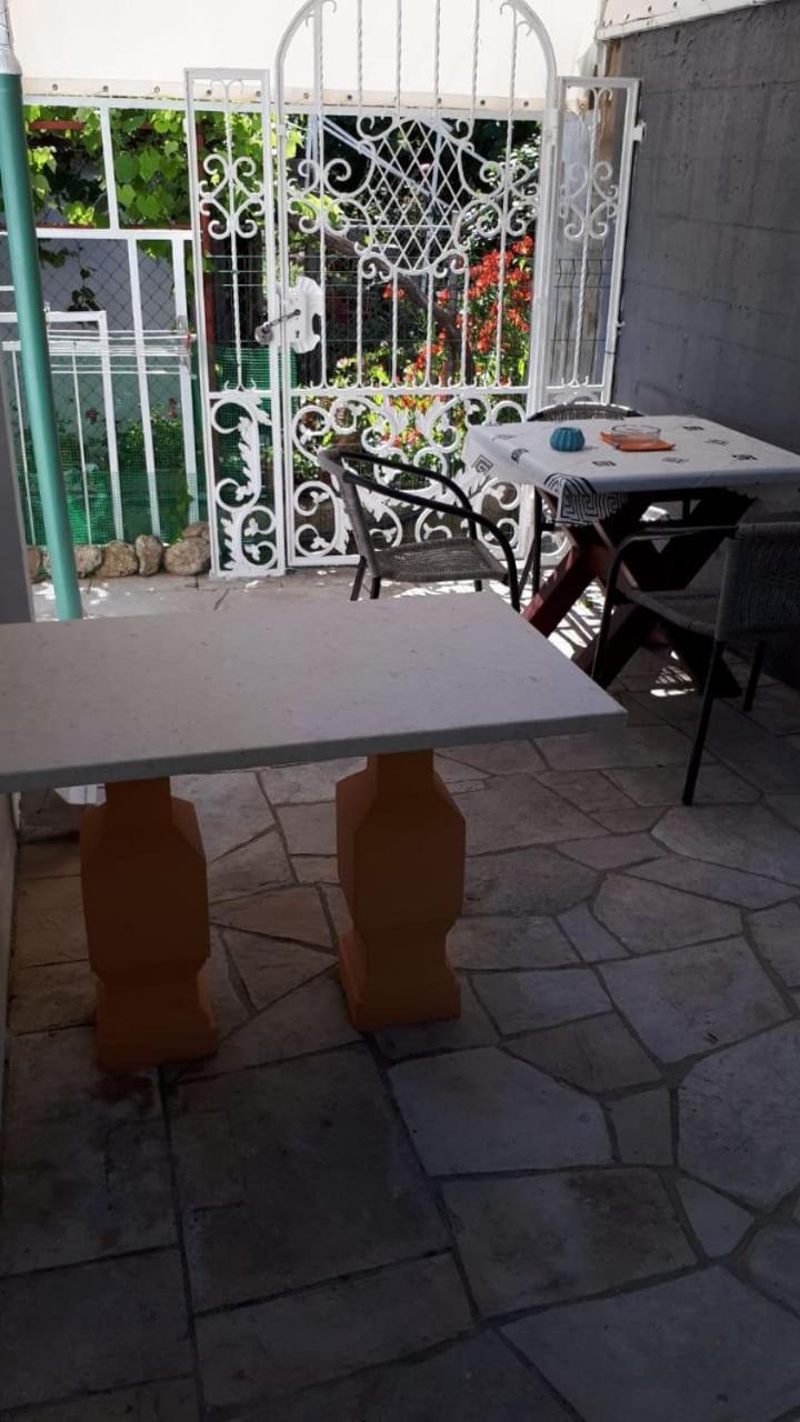 Apartmani Kalinic Bijela Quarto foto